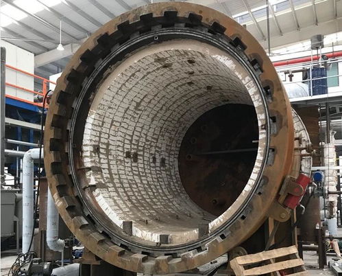 氯化炉生产海绵锆过程中的炉衬耐火材料腐蚀与耐火材料生产技术